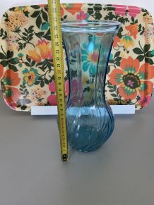 Vase bleu annee 70