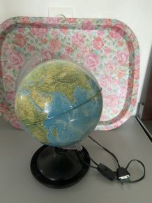 Globe terrestre vintage 