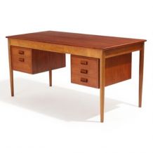  Un bureau en chêne et teck de Børge Mogensen