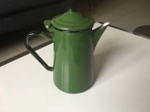 Cafetière en tôle émaillée années 50