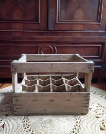 Ancien casier à bière en bois  " 33 export"