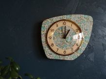 Horloge vintage, pendule murale "Plumes de Paon"