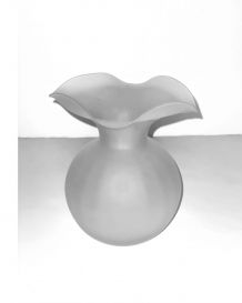 Vase Lancel forme boule verre dépoli soufflé travail de Mura