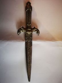 ANCIEN COUPE PAPIER métal gravé 