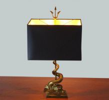 LAMPE DE TABLE AU DAUPHIN ET TRIDENT