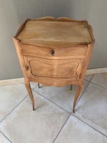 Table de Chevet Style Louis XV