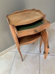 Table de Chevet Style Louis XV