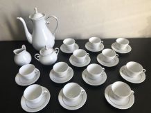 Service à café en porcelaine