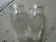 2 petits vases restaurant Escofier