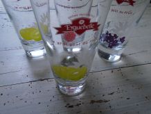 6 verres à jus de fruits