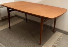  Table extensible danoise en teck clair 1960