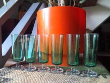 Ensemble de 18 verres à pied - Années 70