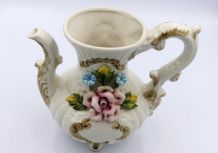 Vase en porcelaine en forme de cafetiére- Capodimonte