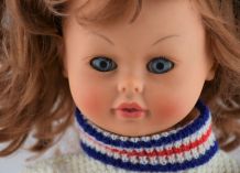 Poupée Minifon pull et pantalon