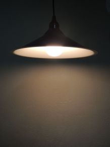 Suspension métal bleue