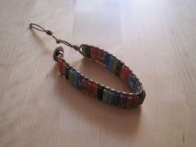 Bracelet mixte pierre  de couleurs naturelle sur cordon fin 
