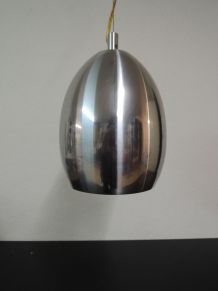 Suspension en métal brossé