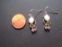 Boucles d'oreilles pendantes Boucles d'oreilles pendantes, a