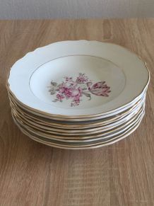 Assiettes creuses anciennes à fleurs