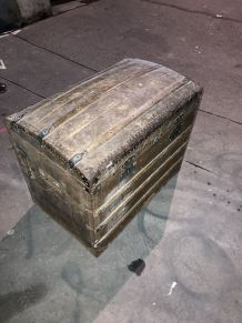 Magnifique Malle Ancienne