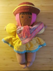Poupée Corolle chiffon  Anita la Péruvienne 1992