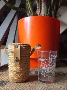 Ancien verre de curiste gradué " La preste - Les bains" 