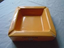 Cendrier de comptoir