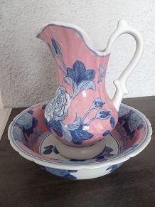 broc et cuvette de toilette en  ceramique ,vintage 