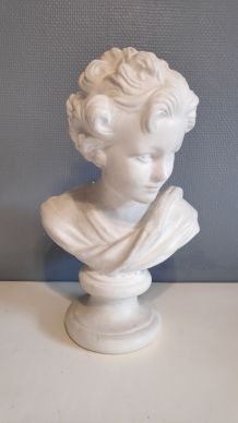 buste de jeune garçon en plâtre