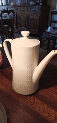 Assortiment de 3 cafetières anciennes