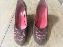 Escarpin 38 1/2  Noir -papillon rose "Manfield"