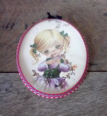 Joli cadre bombé des années 60