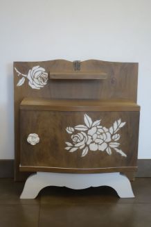 Petit meuble art déco