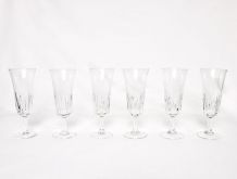 6 flutes à Champagne en verre 