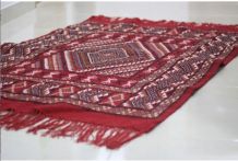 Tapis kilim fait main en laine couleur rouge