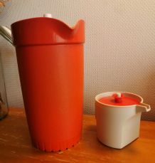 2 x Pichets Tupperware vintage