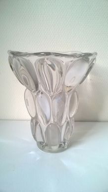 Vase en cristal de Sèvres modèle Etrusque (non signé )