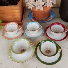 Tasses porcelaine +s.tasses bords couleur et or