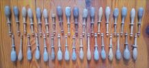 Lot de 35 fuseaux de dentellière (broderie)