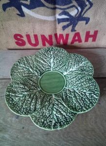 Soupière et plat de service "chou" en barbotine