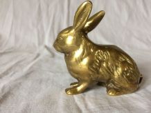 statuette lapin en laiton vintage