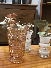 Vase vintage en verre rose Made in France 