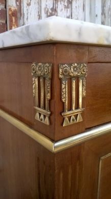 commode style louis xvi 