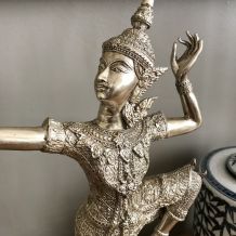 Bronze à patine argentée représentant le Prince Rama