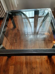 Table basse de" style industriel "  en métal et verre