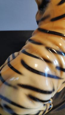tigre ancien en céramique