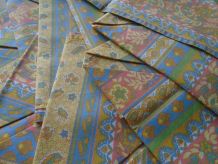 9 serviettes de table