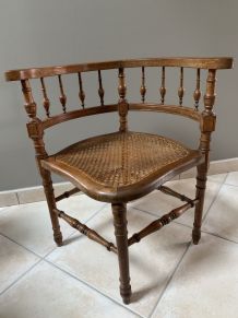 Fauteuil d'angle style Henri II