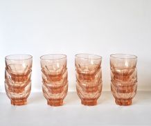  12 petits verres rosés