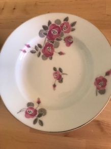 Assiettes en porcelaine vintage decor fleurs modernes